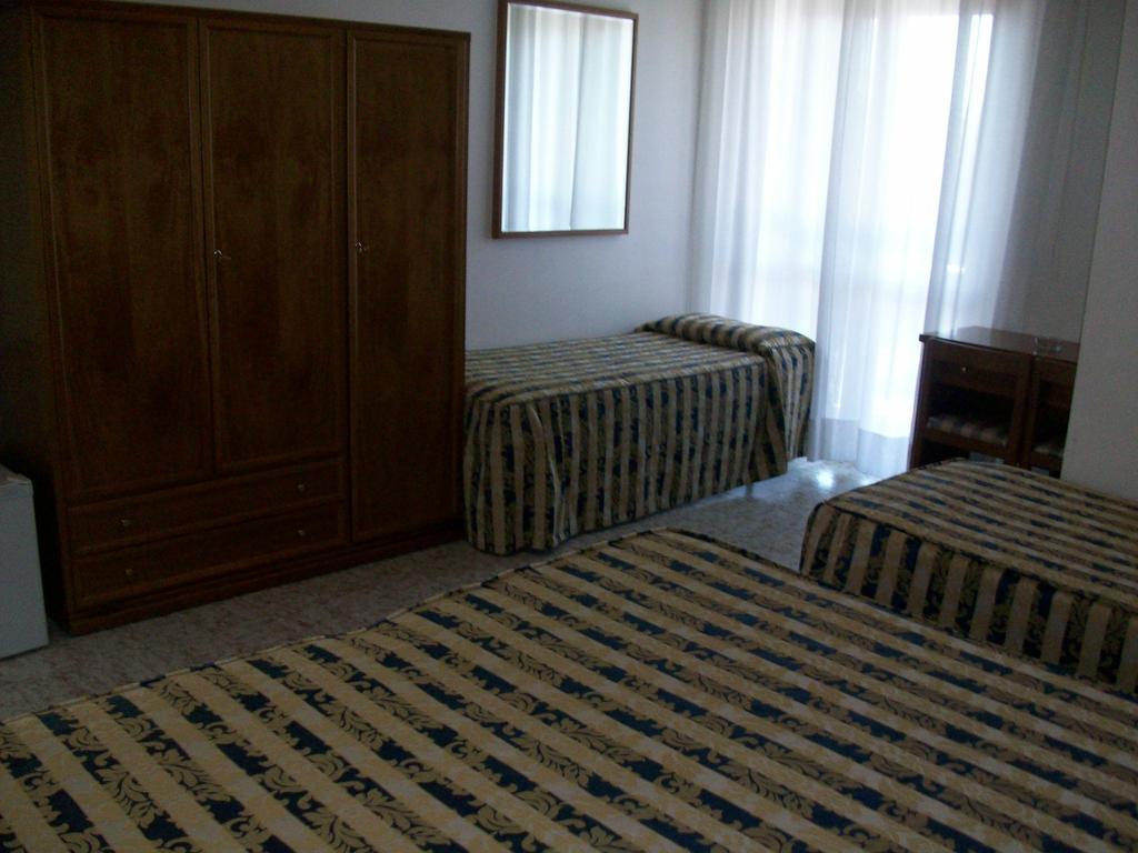 Hotel Santorotto Di Fabio Terrosi Sinalunga Room photo