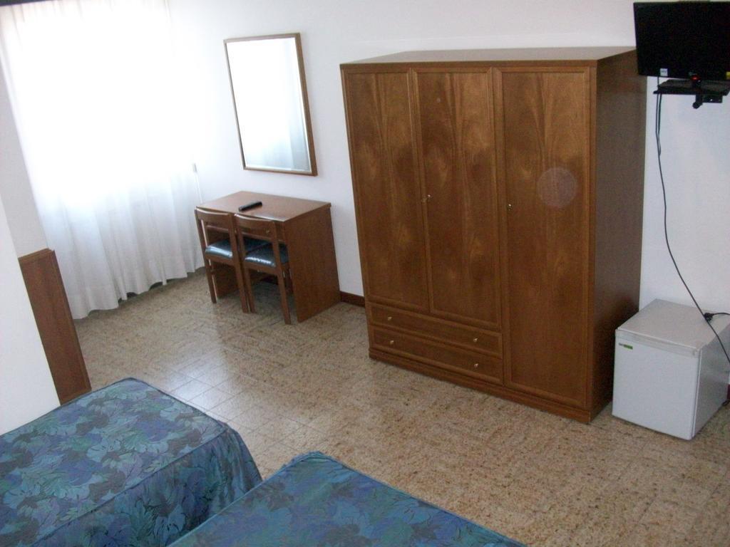 Hotel Santorotto Di Fabio Terrosi Sinalunga Room photo